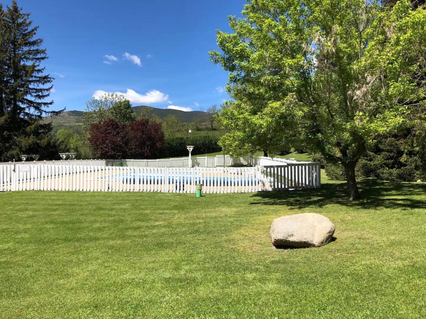 דירות Enveitg Cerdanya En Familia Montana Park מראה חיצוני תמונה